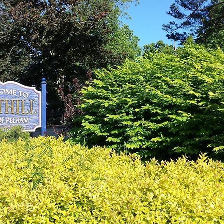 Hipwell'S Motel Fonthill Eksteriør bilde