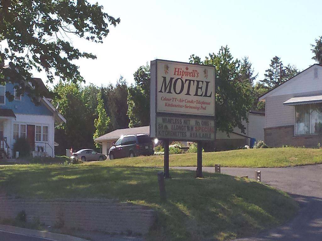 Hipwell'S Motel Fonthill Eksteriør bilde