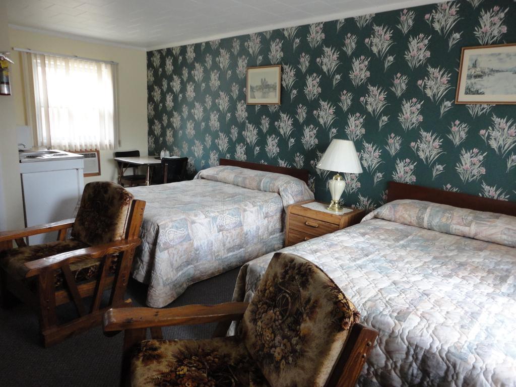 Hipwell'S Motel Fonthill Rom bilde