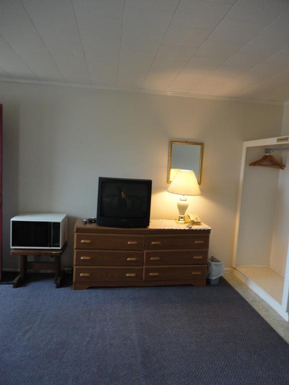 Hipwell'S Motel Fonthill Eksteriør bilde